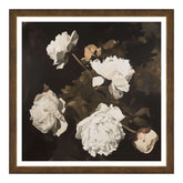 Sfumature d'Avorio: Peonie nell'Ombra