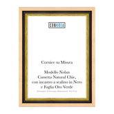 Cornice Moderna su Misura - Modello Nolan Cassetta Natural Chic con Incastro Scalino Nero e Foglia Oro verde